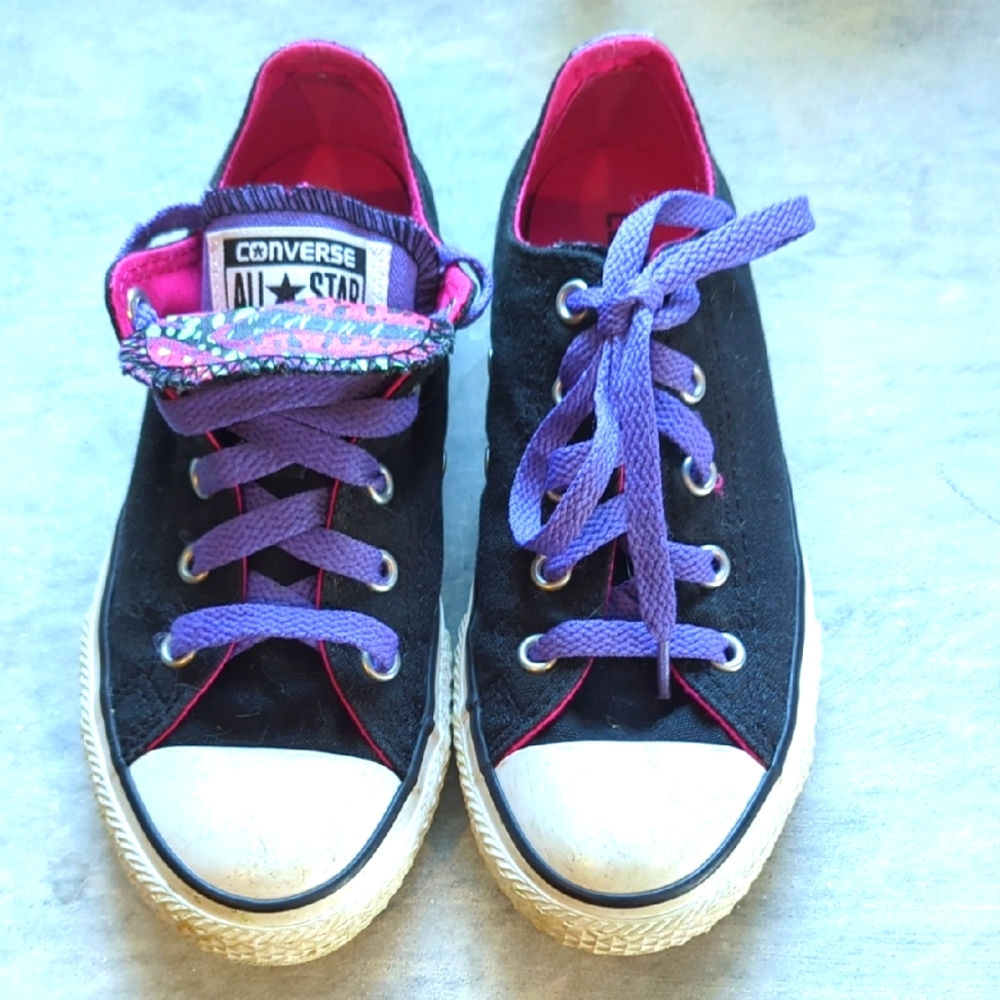 Girls Size 1 Converse Black and Purple Chuck Taylor Sneakers